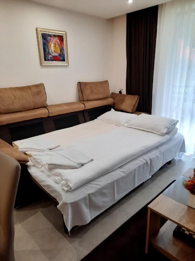 Луксозен апартамент в комплекс Маунтин Лейк , Смолянски Езера - Apartment with 1-bedroom, Smolyan Lakes Екстериор снимка
